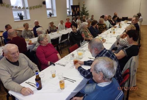 PŘEDVÁNOČNÍ PŘÁTELSKÉ POSEZENÍ