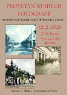 Promítání starých fotografií Zbiroha v muzeu